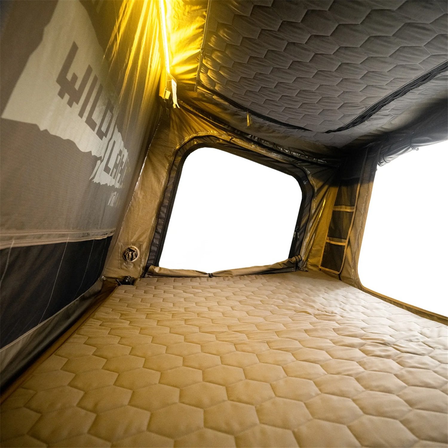 Wild Land Desert Cruiser Pro 130 | Aluminium Hard Shell Roof Top Tent