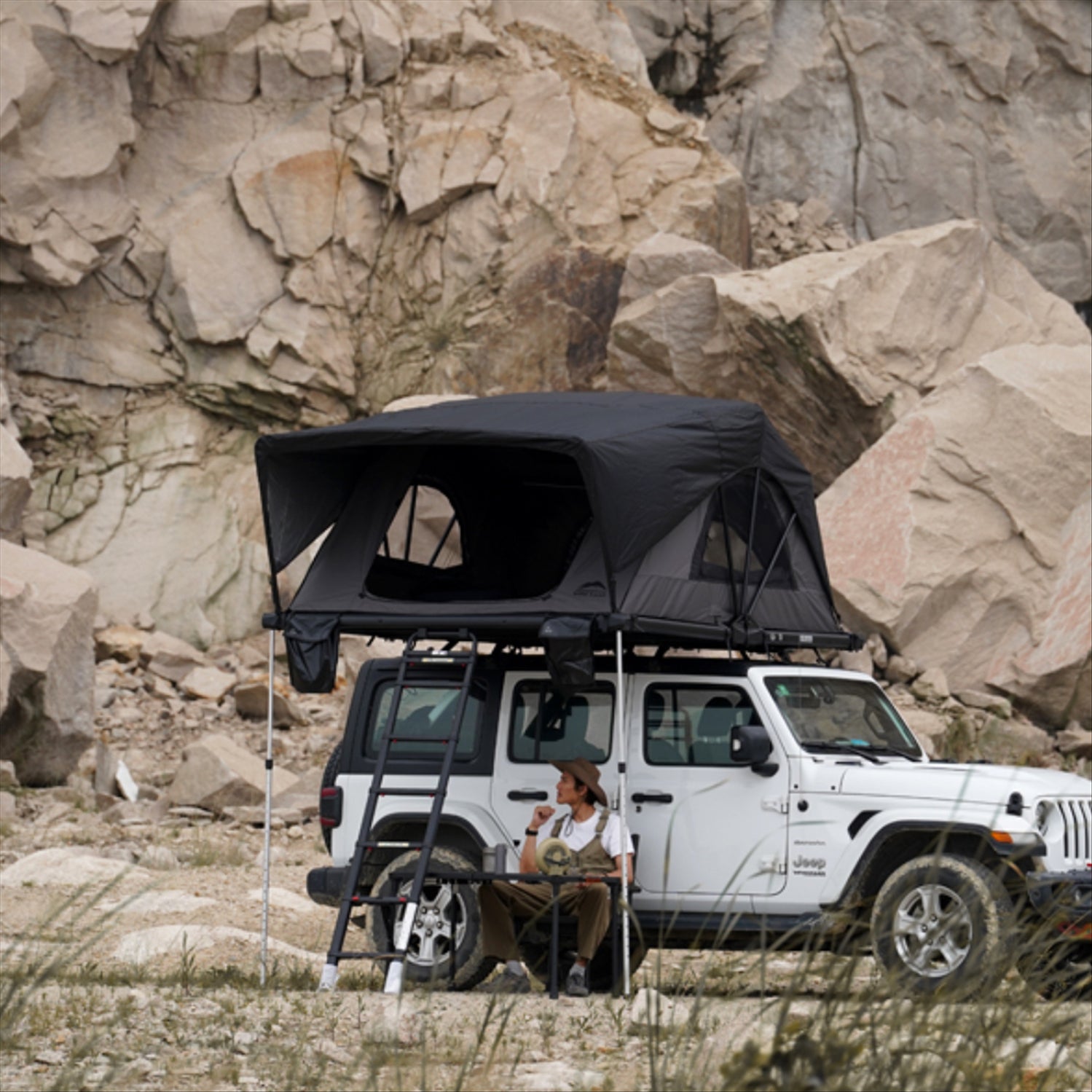 Wild Land Wild Land Wild Cruiser Soft Shell Roof Top Tent