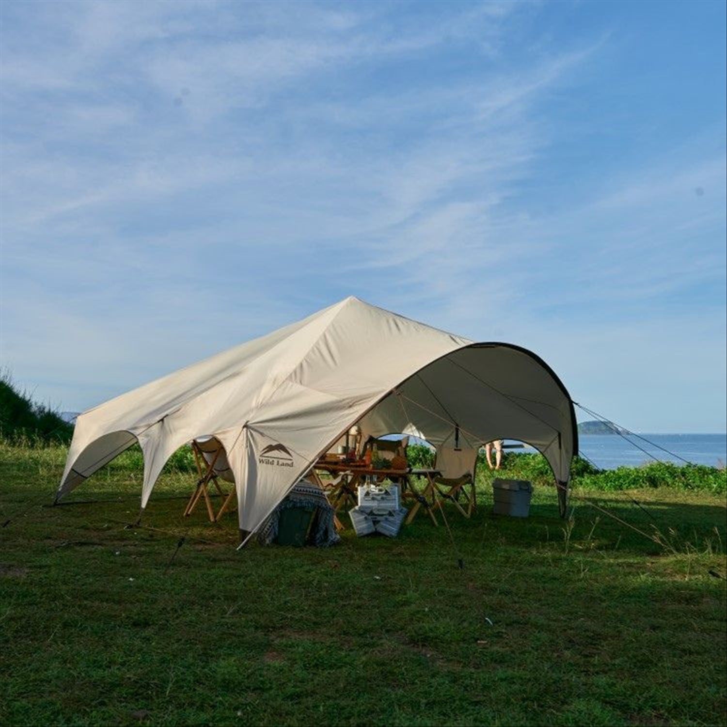 Wild Land Wild Land Magic Tarp Shelter with Poles 3.8 x 3.8m