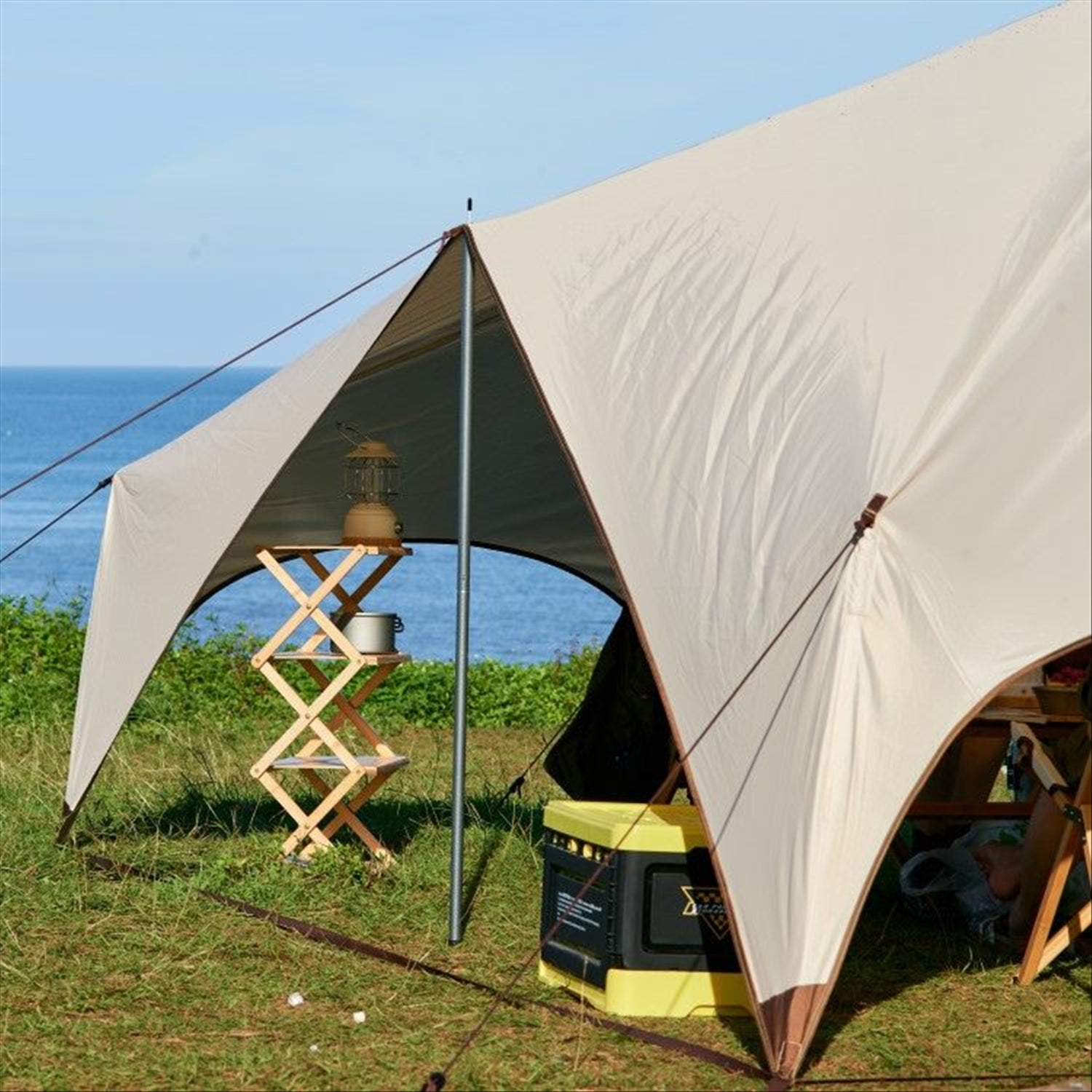 Wild Land Wild Land Magic Tarp Shelter with Poles 3.8 x 3.8m