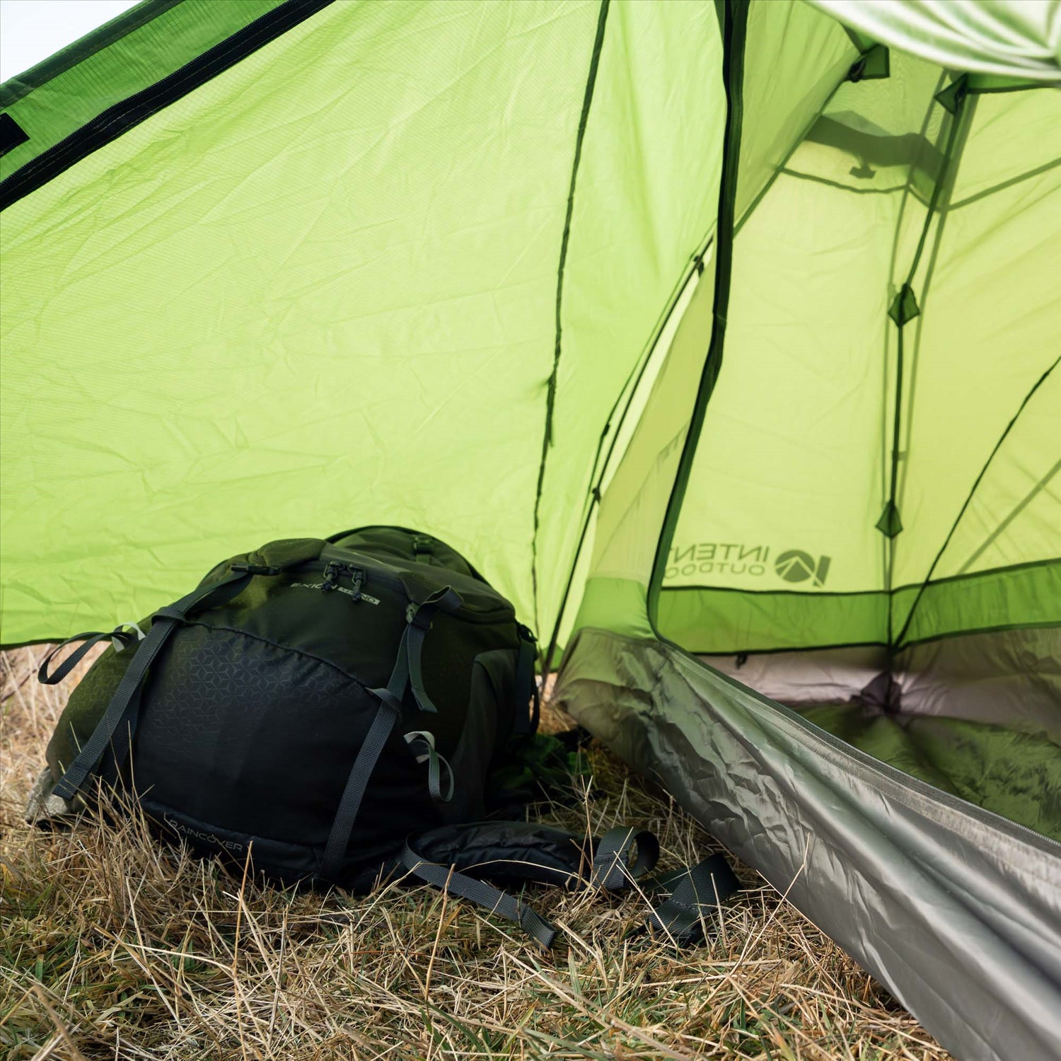 Intents Intents Outdoors MCX 1 - Lightweight 1 Person Tent 1.95kg