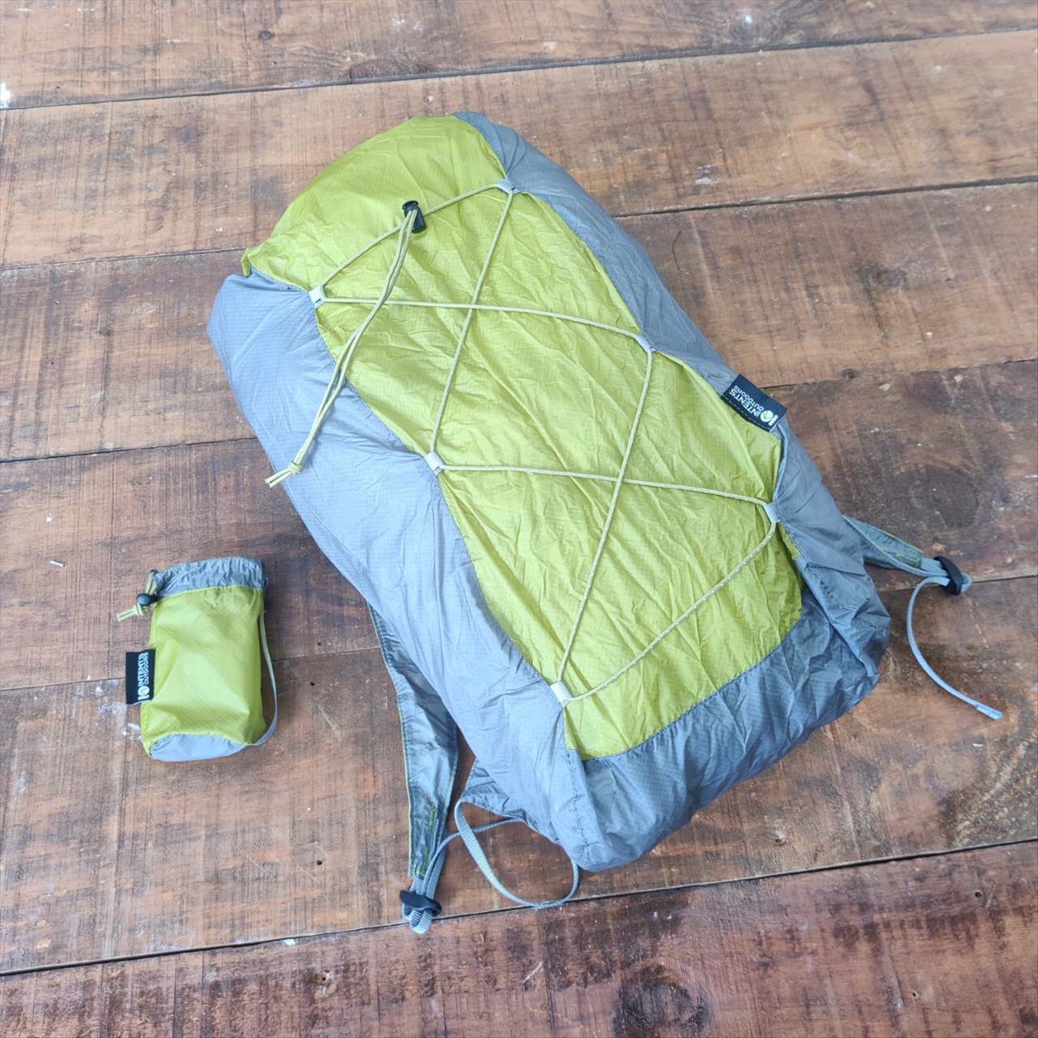 Intents Daypack UL Green & Gray