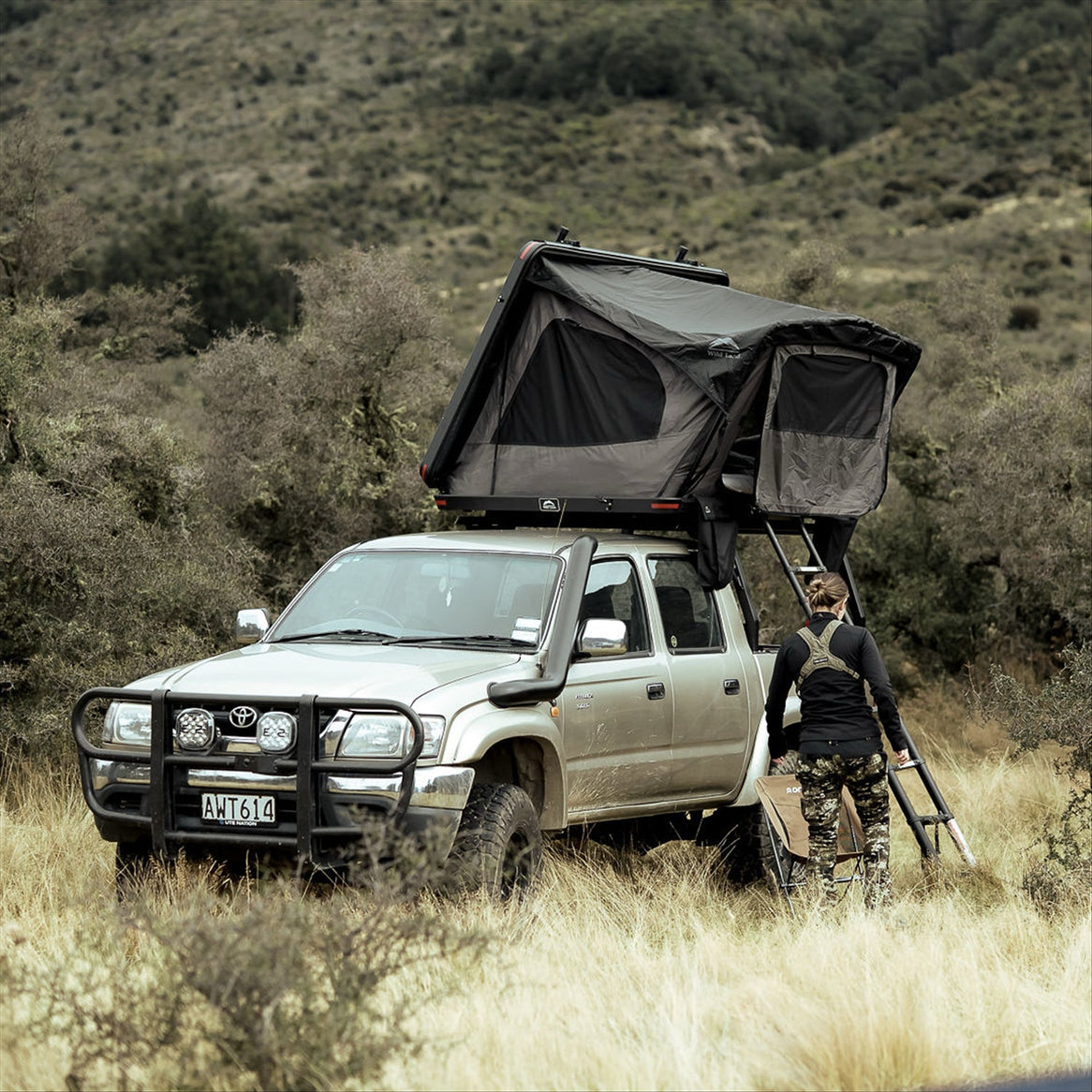 Wild Land Wild Land DC2 Aluminium Hard Shell Roof Top Tent Includes Free Cargo Racks - 120cm or 140cm Wide