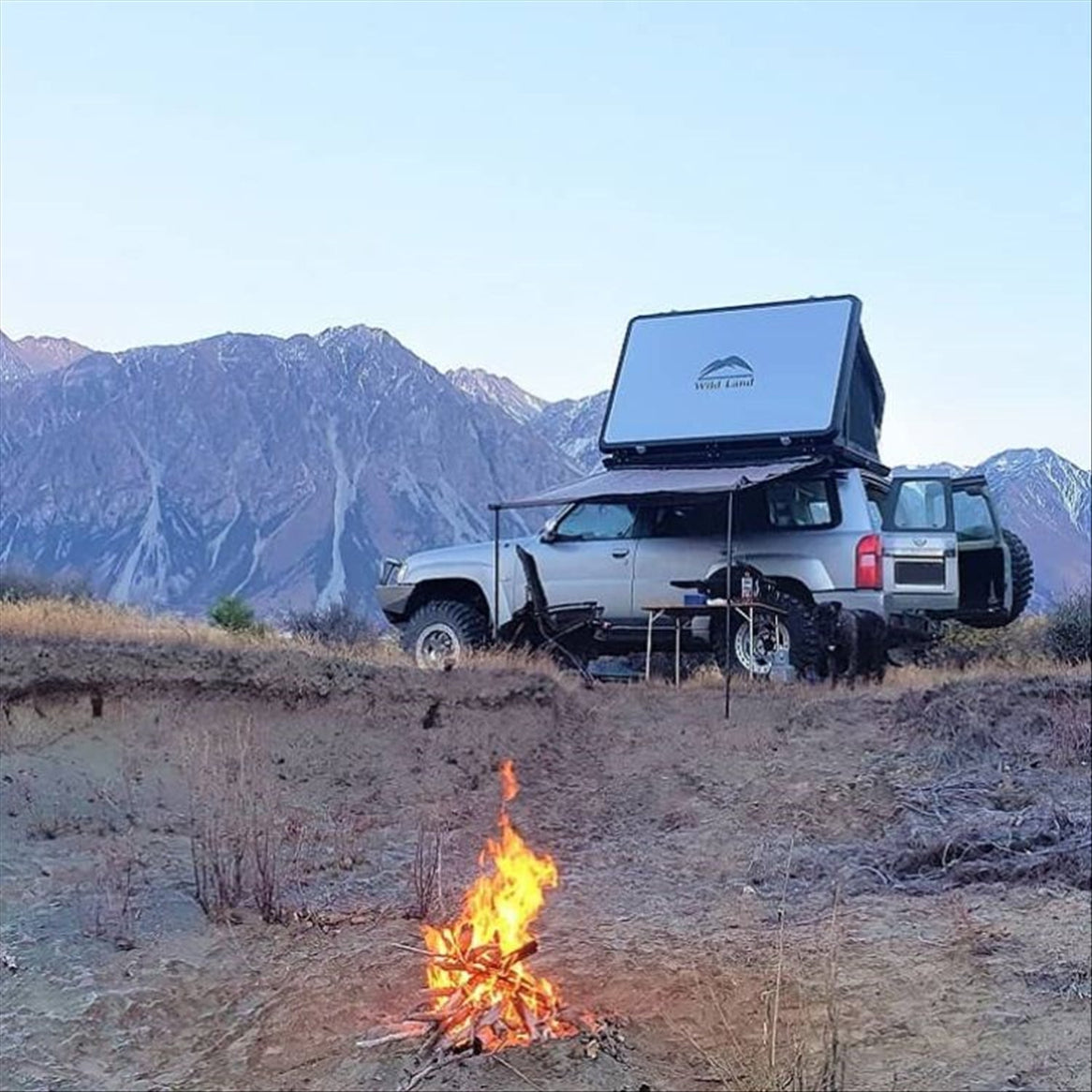 Wild Land DC2 Aluminium Hard Shell Roof Top Tent includes free cargo racks - 120cm or 140cm wide