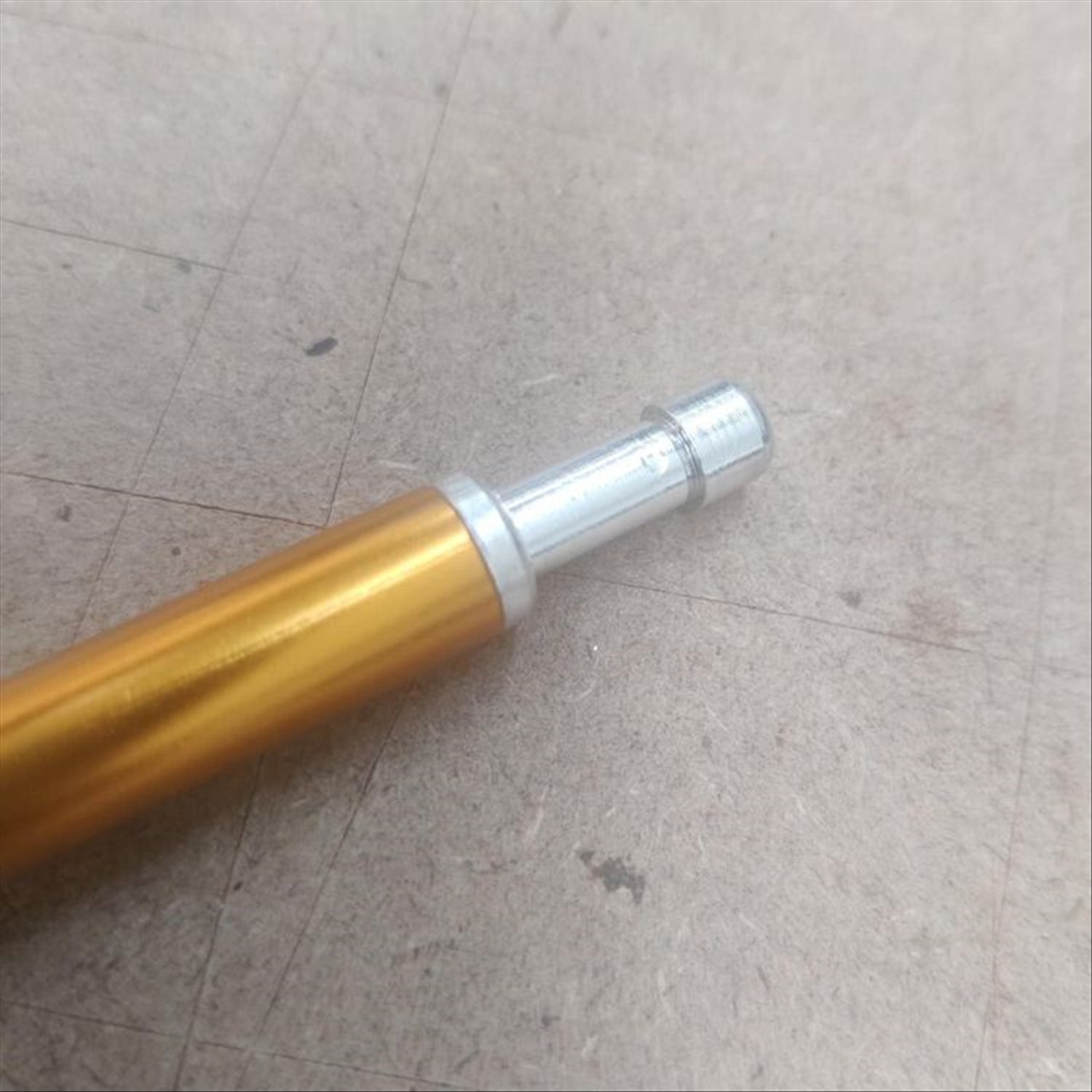 MANOPOLA PER POTENZIOMETRO IN LEGA DI ALLUMINIO 15X17mm MANOPOLA PER POTENZIOMETRO IN LEGA DI ALLUMINIO 15X17mm
