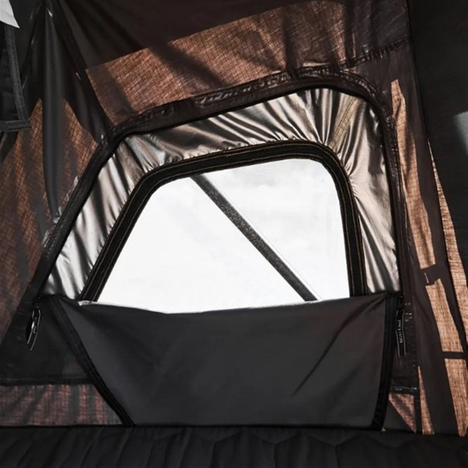 Wild Land Normandy Auto Roof Top Tent - 43kg