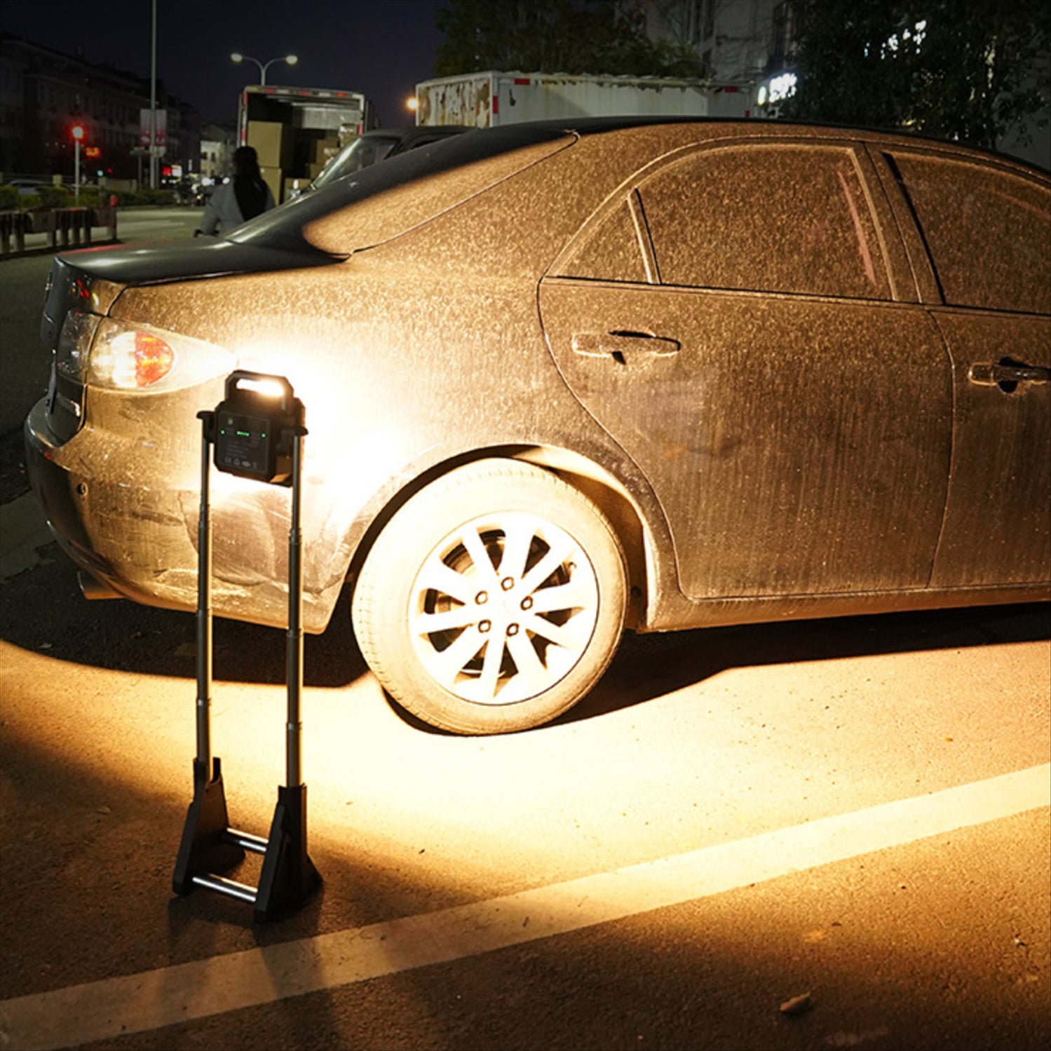 Perfect Image Perfect Image 3000 Lumen Telescopic Work Light With Powerbank