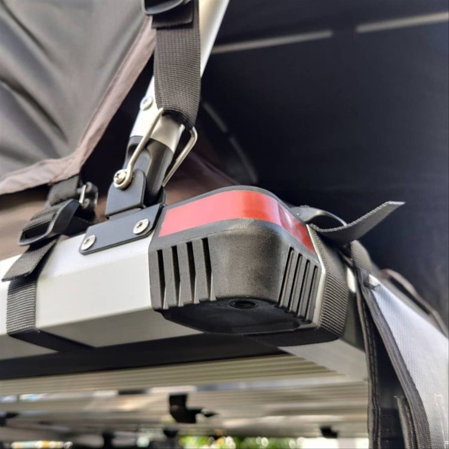 Wild Land Wild Land Lite Cruiser Roof Top Tent - Just 38kg
