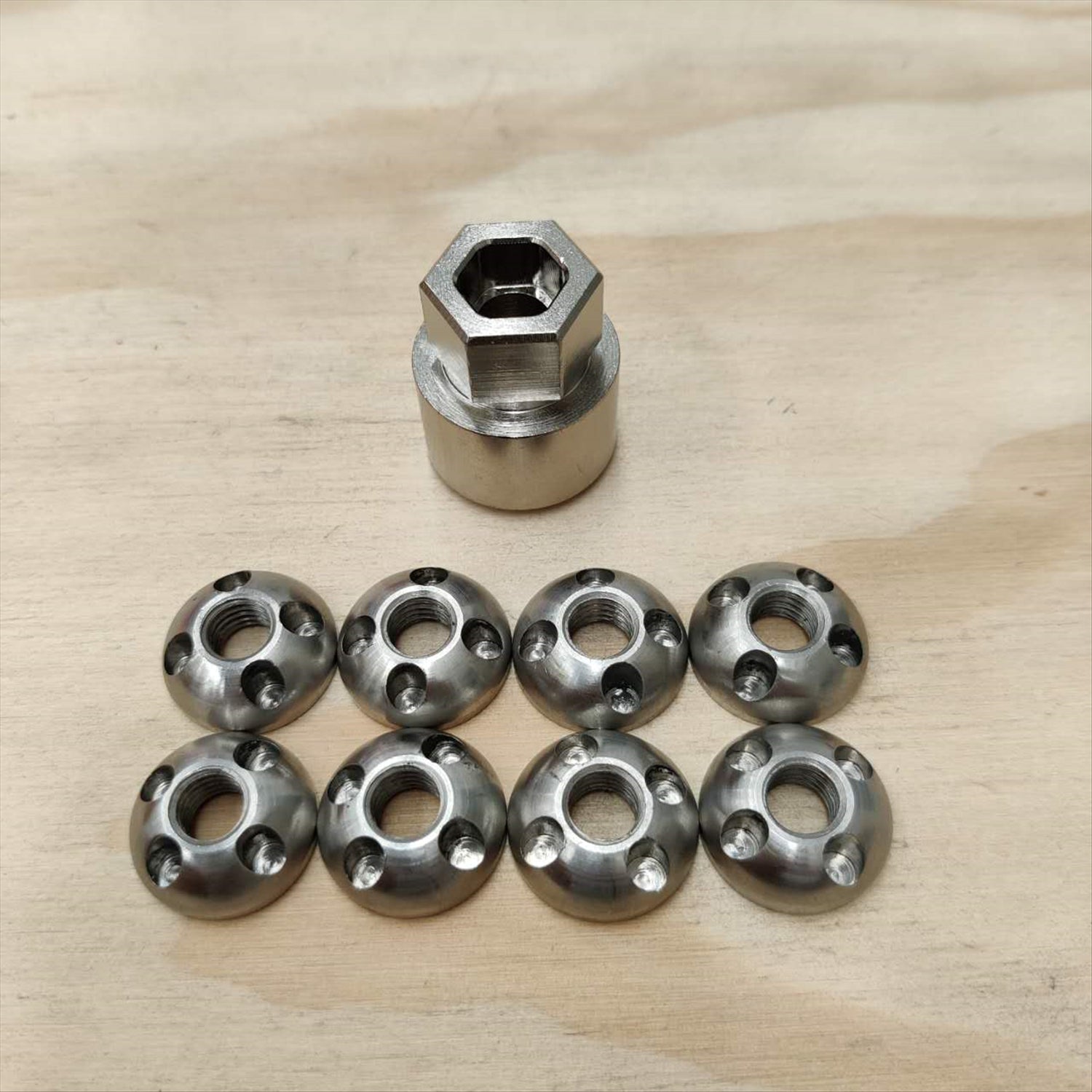 Orson Roof Top Tent Security Nuts - 8 nuts and key