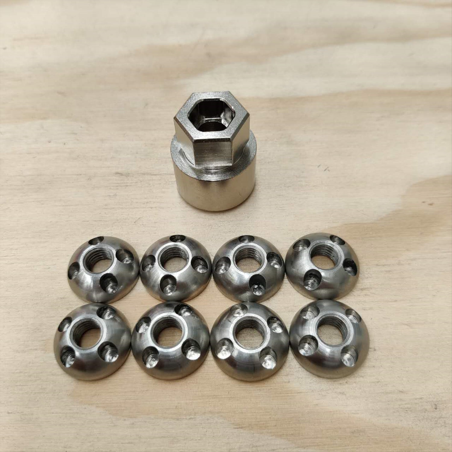 Orson Roof Top Tent Security Nuts - 8 Nuts and Key