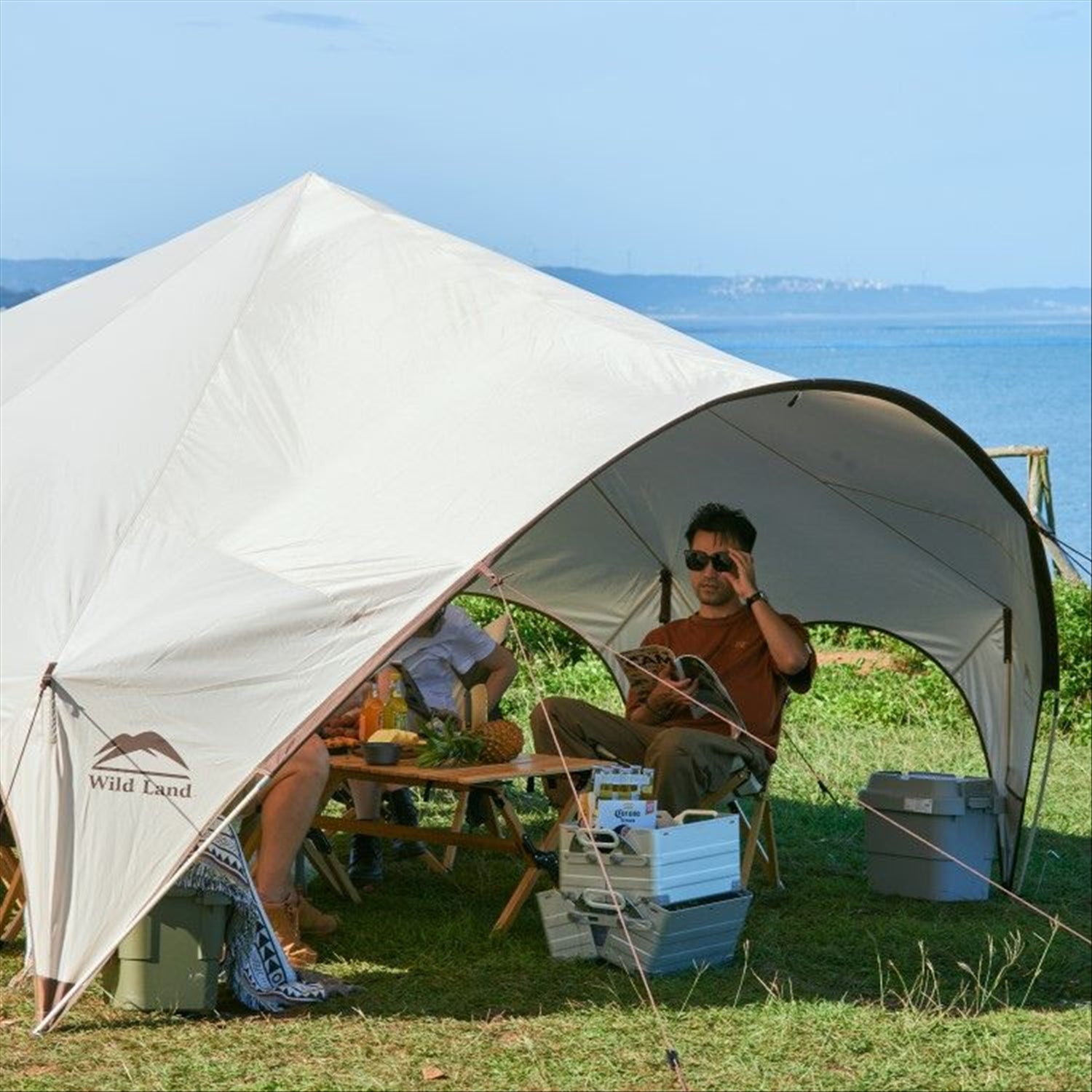 Wild Land Magic Tarp Shelter with Poles 3.8 x 3.8m