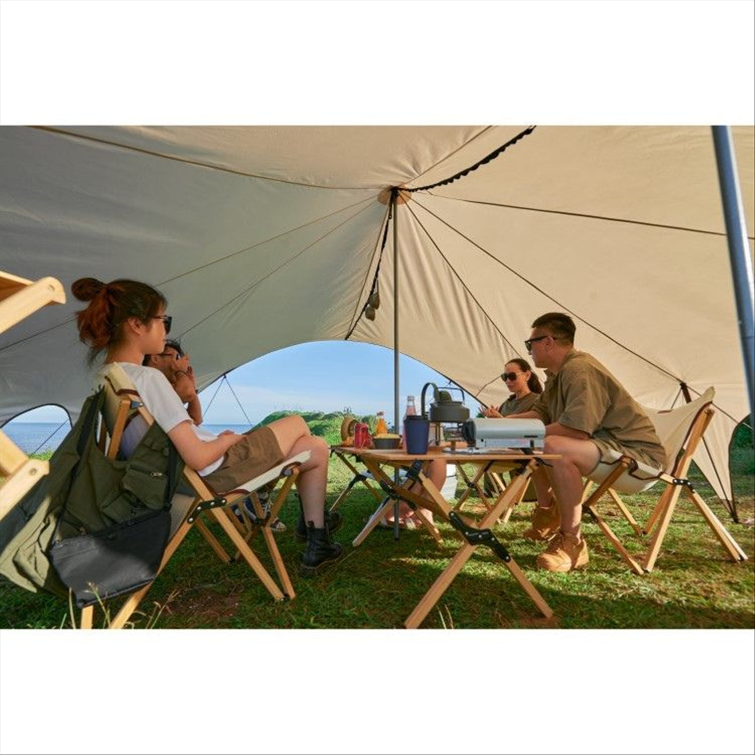 Wild Land Magic Tarp Shelter with Poles 3.8 x 3.8m